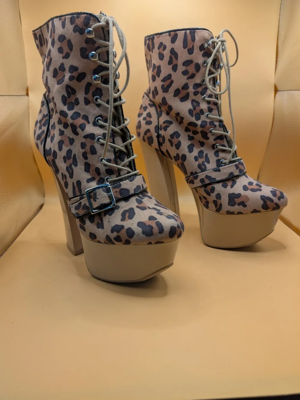 Leopard Print Platform Lace-Up Ankle Boots - Tan